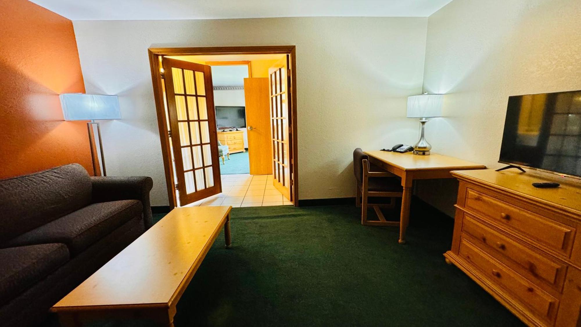 Regency Inn And Suites Stilwell Exterior foto