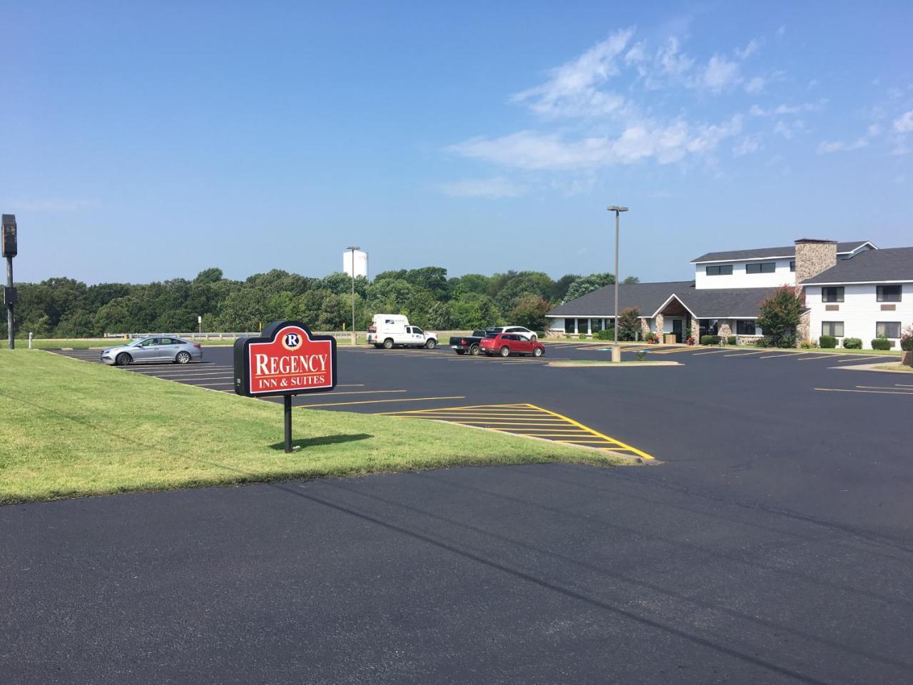 Regency Inn And Suites Stilwell Exterior foto